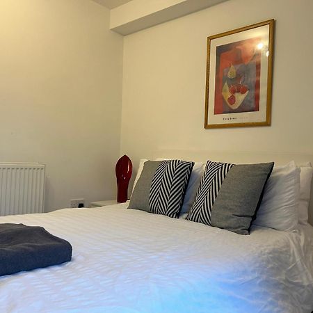 Lovely Serviced Apartment, Free Parking, Oxford Buitenkant foto
