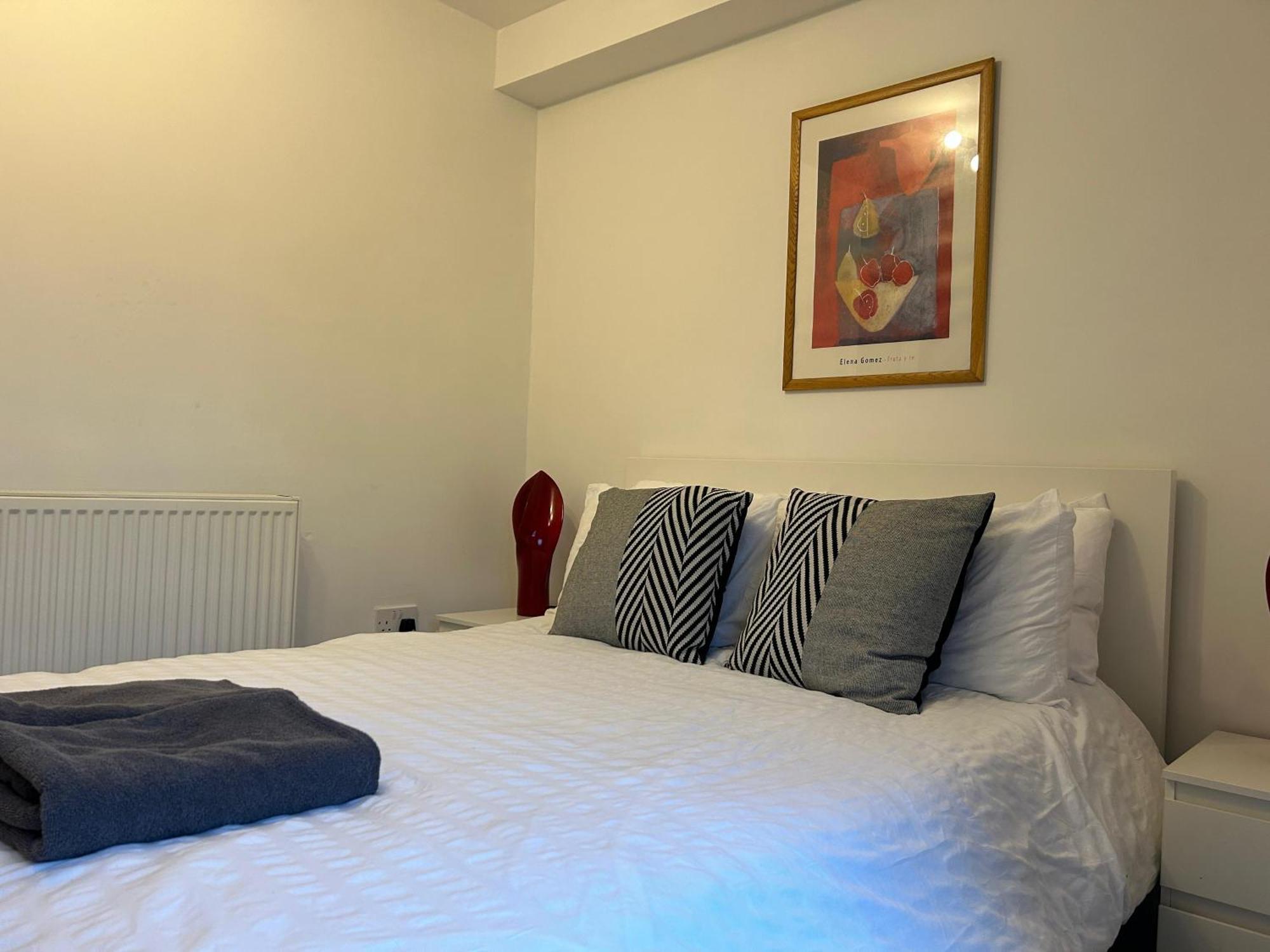 Lovely Serviced Apartment, Free Parking, Oxford Buitenkant foto