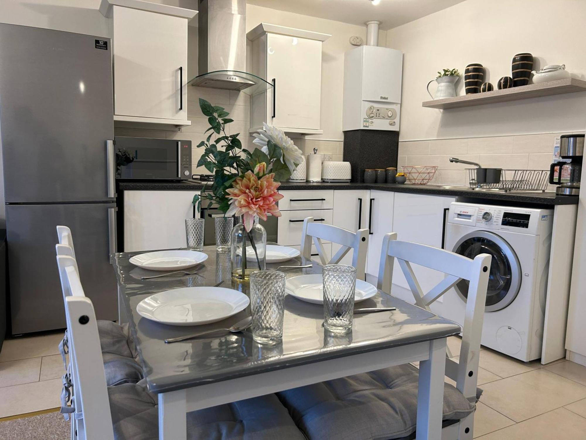 Lovely Serviced Apartment, Free Parking, Oxford Buitenkant foto
